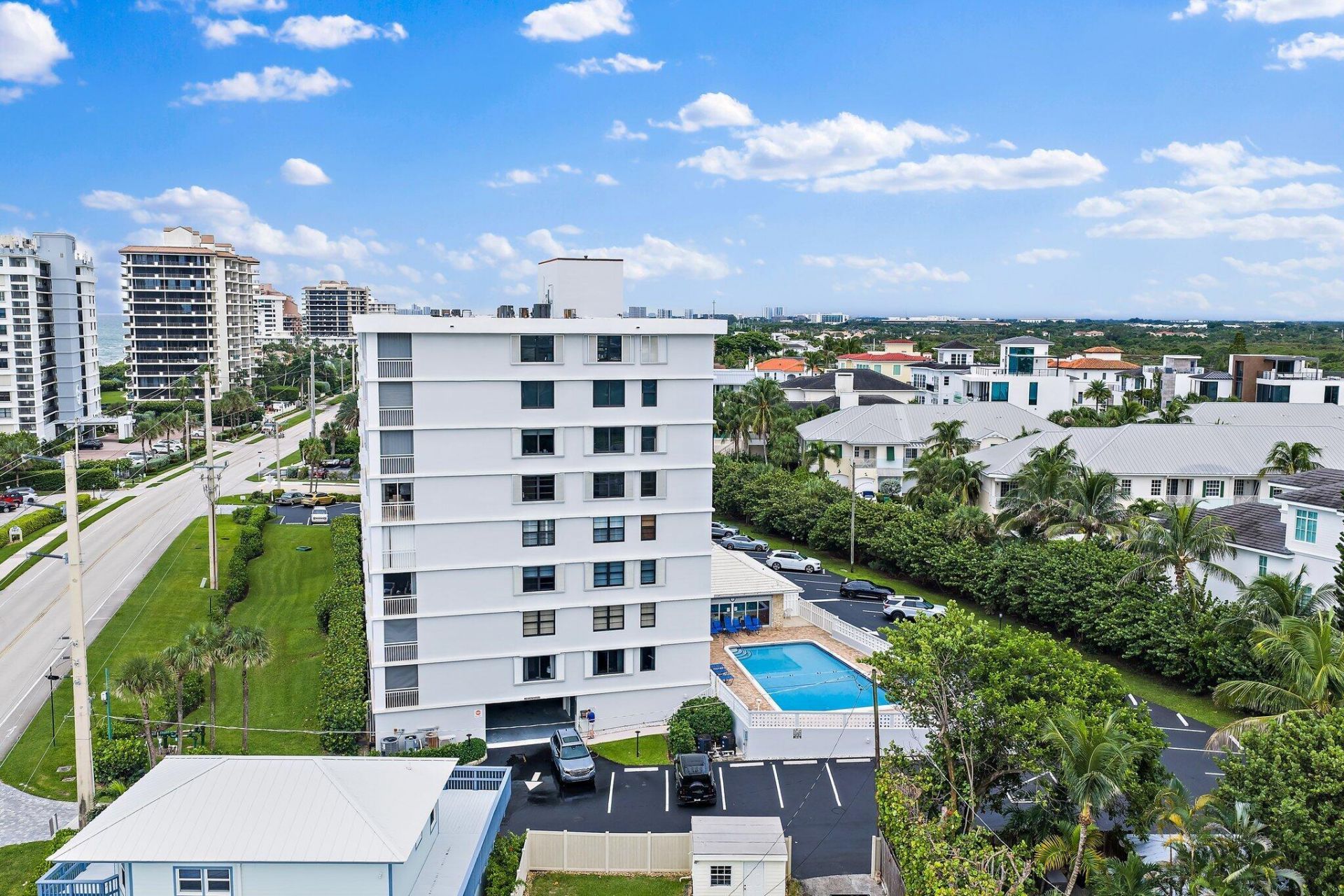 911 Ocean Drive, Unit 506, Juno Beach, FL 33408 Photo