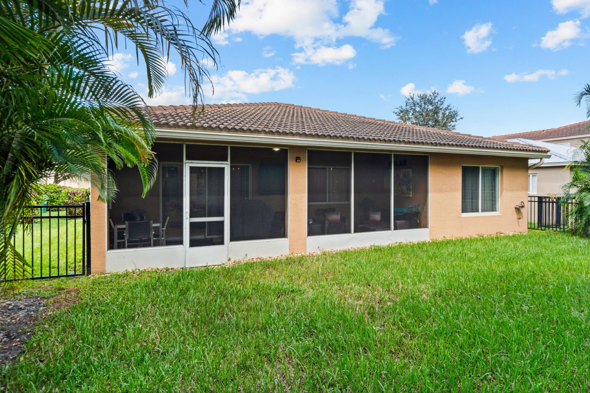 1952 SW Jamesport Drive, Port Saint Lucie, FL 34953 Photo
