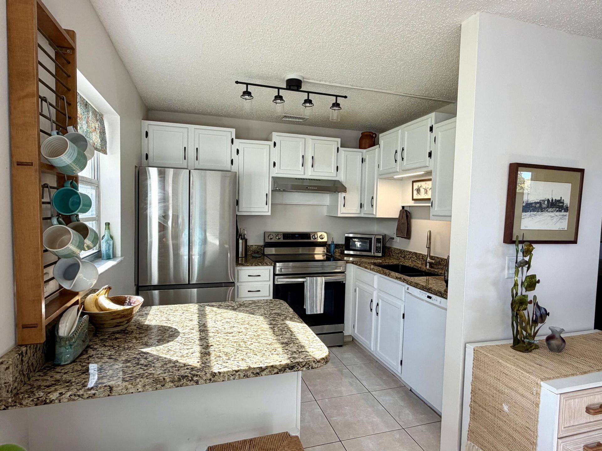 94 Spring Lake Drive, Vero Beach, FL 32962 Photo