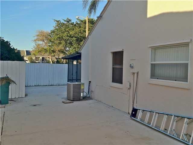 106 Azalea Circle, Boynton Beach, FL 33436 Photo