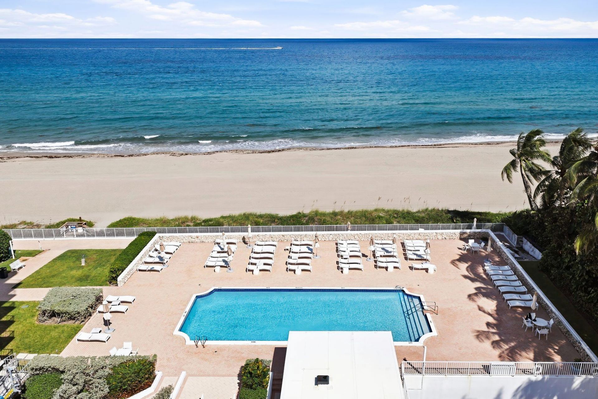 2295 S Ocean Boulevard, Unit 517, Palm Beach, FL 33480 Photo