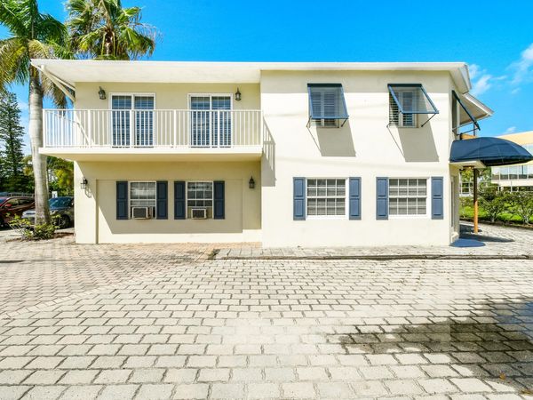 850 SW MARTIN DOWNS Boulevard, Palm City, FL 34990