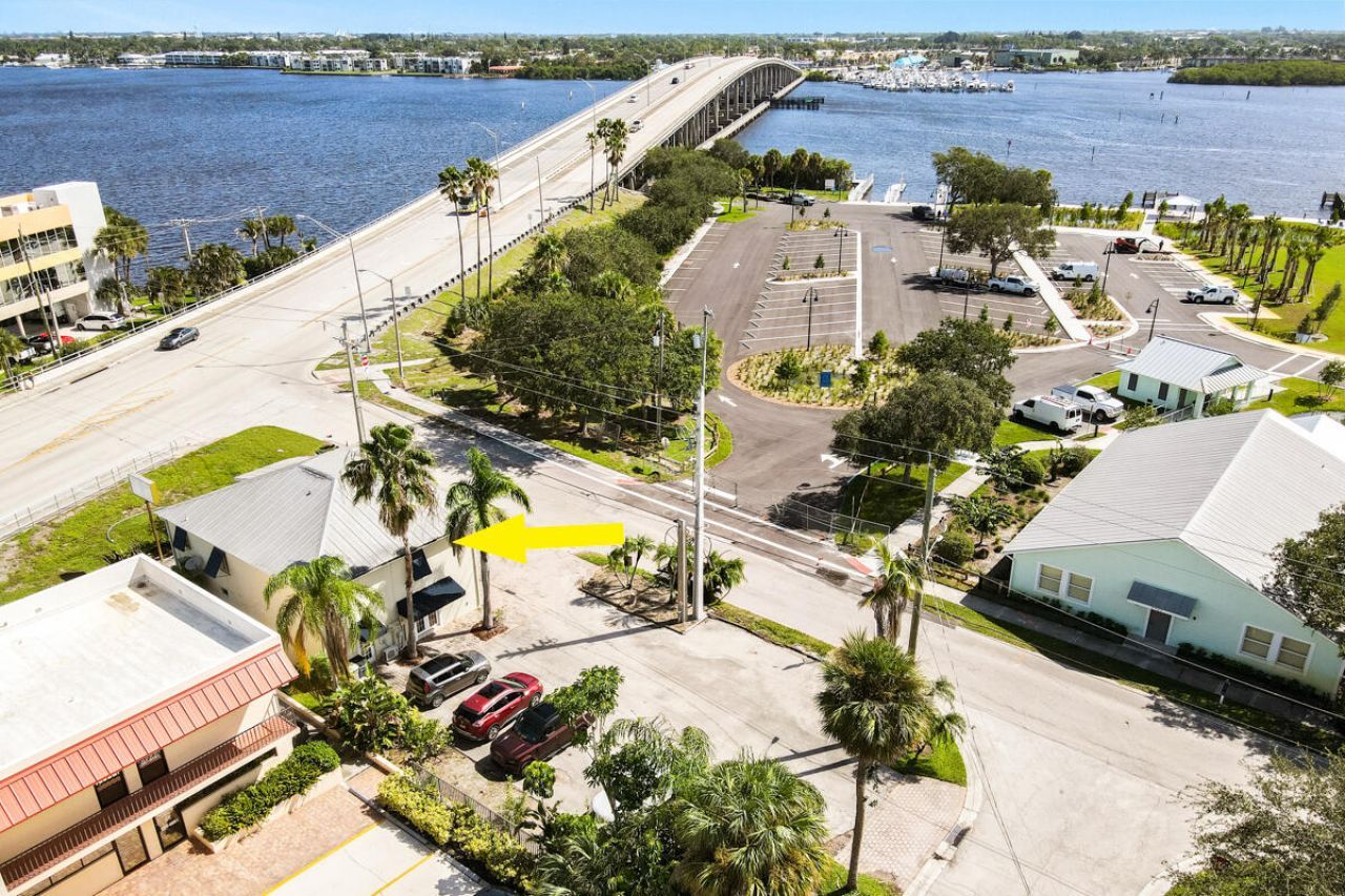 850 SW Martin Downs Boulevard, Palm City, FL 34990 Photo