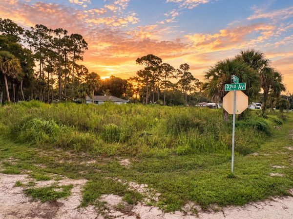 8106 92ND Avenue, Vero Beach, FL 32967