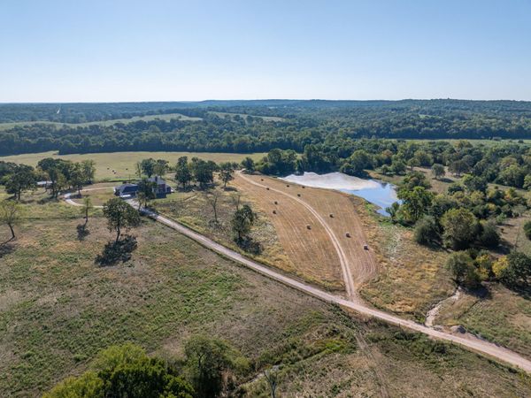 6500 W Twelve Oaks Lane , Willard, MO 65781