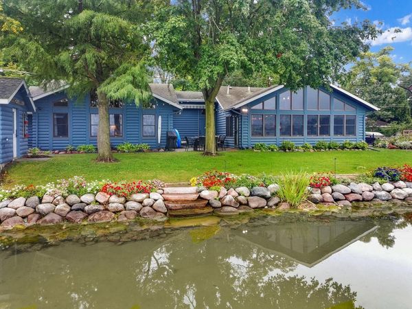 264 W Park DRIVE, Twin Lakes, WI 53181