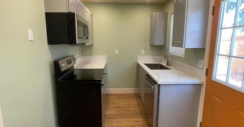 1836 C Street, Sparks, NV 89431 Photo