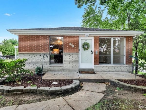 701 Avenue H, St Louis, MO 63125
