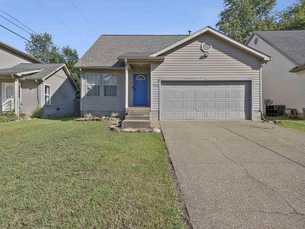 7990 Alexandra Lane, Newburgh, IN 47630