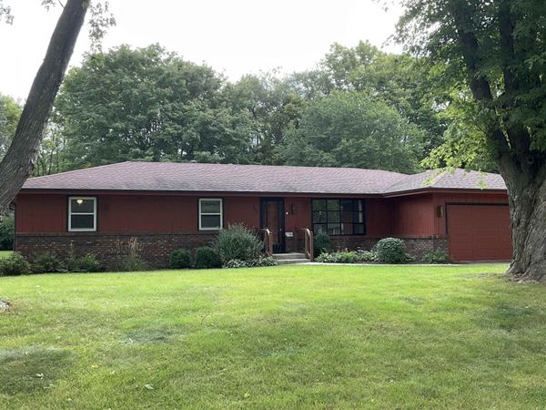 8695 Delta Drive, MACHESNEY PARK, IL 61115