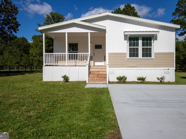 660 N Macon Street, Ludowici, GA 31316