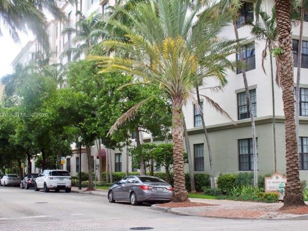 1919 VAN BUREN ST , Unit 801, Hollywood, FL 33020