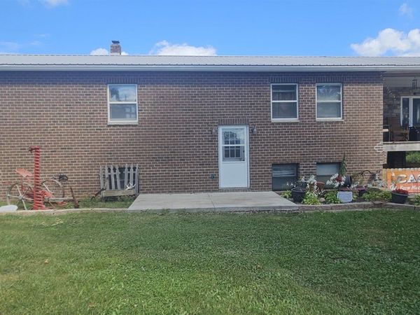 17686 215th Avenue, Centerville, IA 52544
