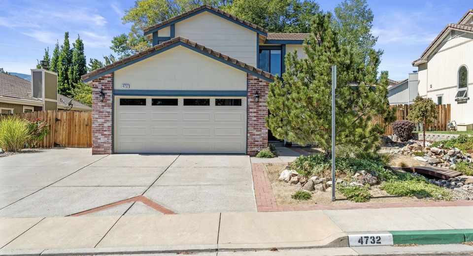 4732 Lango Drive, Carson City, NV 89706 Photo