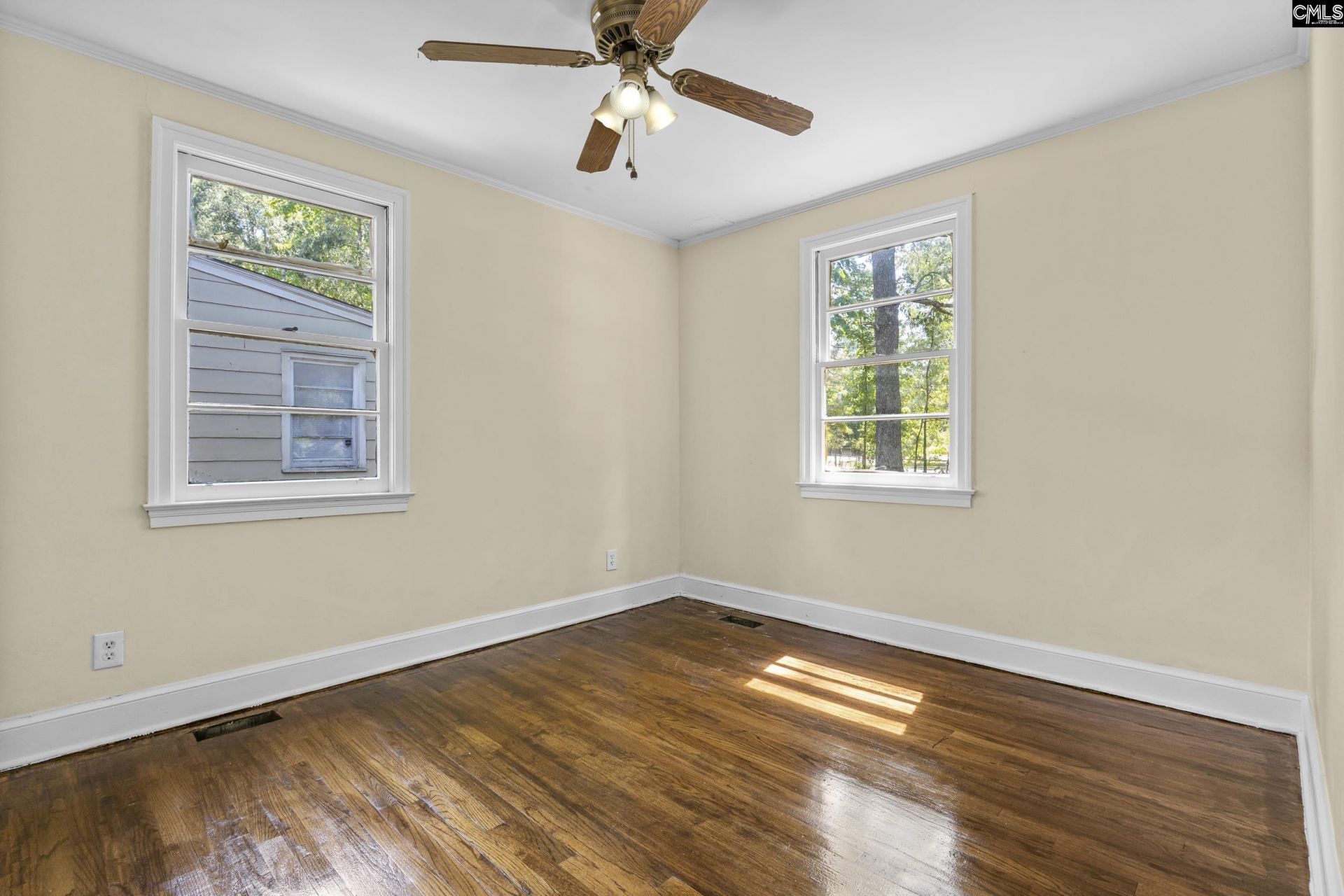 468 Loring Drive Photo 17