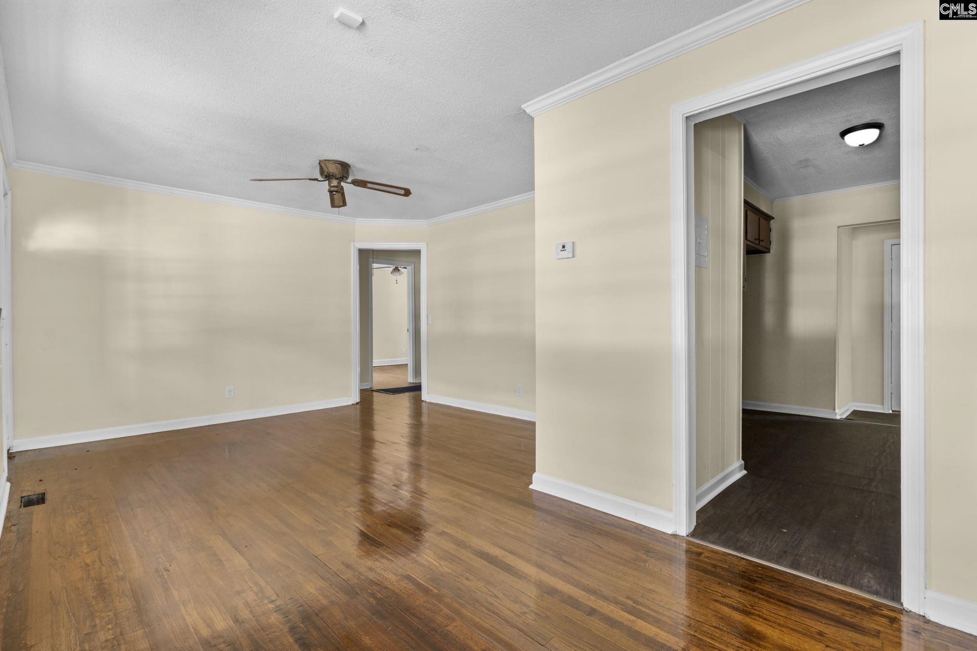 468 Loring Drive Photo 4