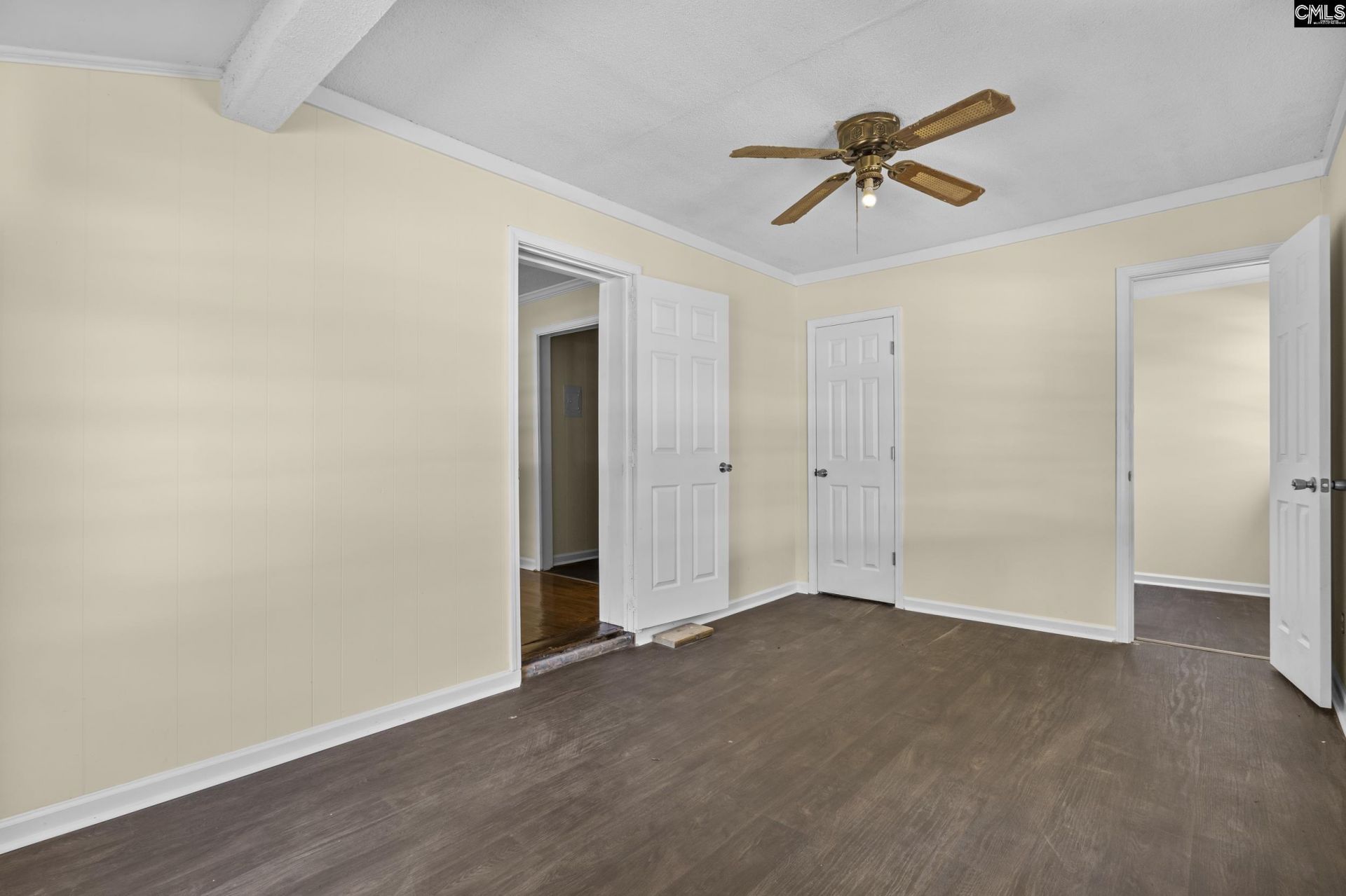 468 Loring Drive Photo 9