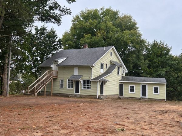 51 Dean St, Warren, MA 01092
