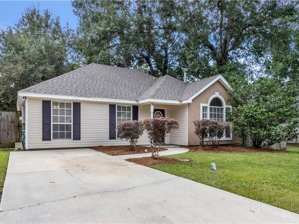 1366 VALMONT Street , Mandeville, LA 70448