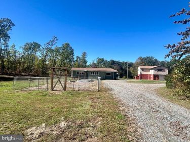 517 DOCTORS ROAD, LOUISA, VA 23093