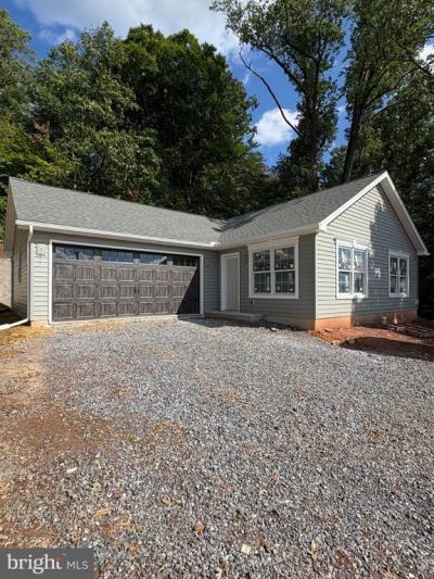 303 W SWARTZVILLE ROAD , REINHOLDS, PA 17569