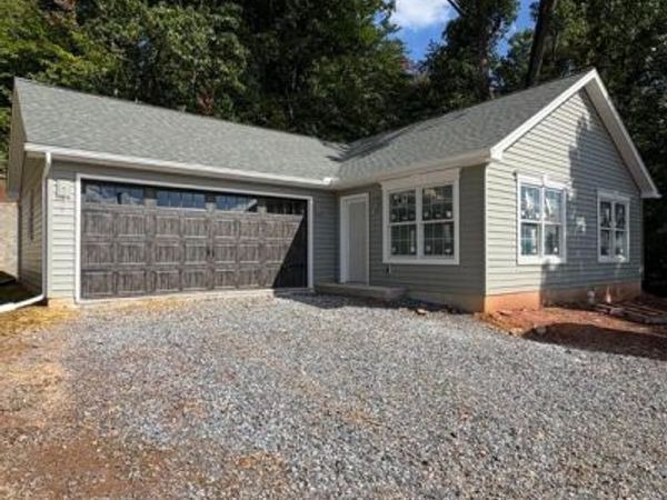 303 W SWARTZVILLE ROAD , REINHOLDS, PA 17569