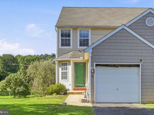 16 MARC DRIVE , COATESVILLE, PA 19320