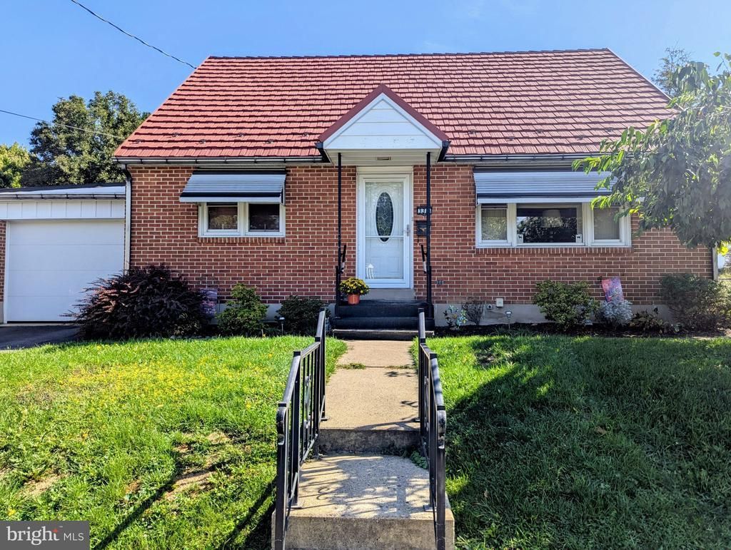 3315 GRAY STREET , LAURELDALE, PA 19605