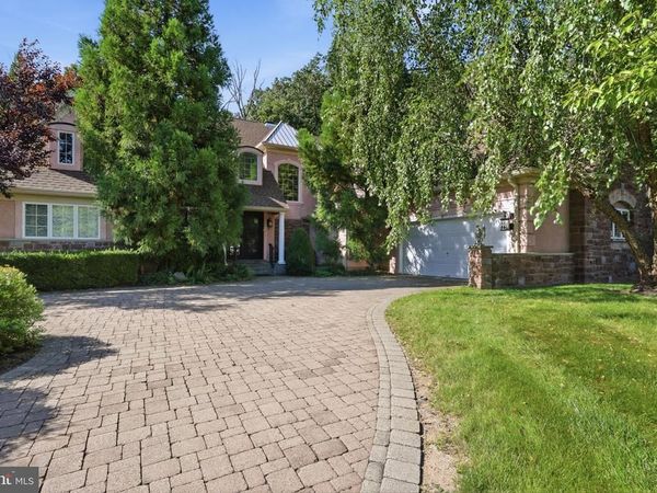 307 LYON CIRCLE , DOYLESTOWN, PA 18902