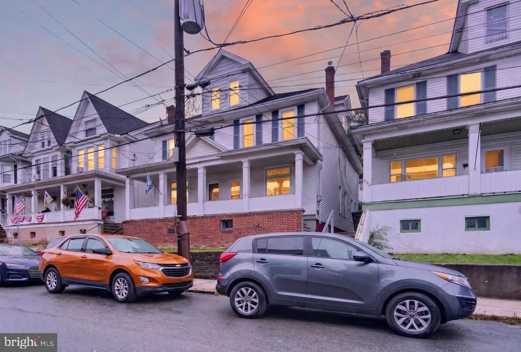 624 ARLINGTON STREET , TAMAQUA, PA 18252