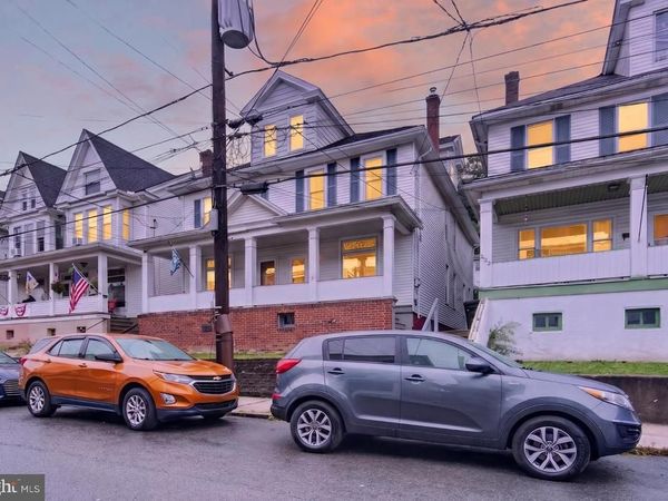624 ARLINGTON STREET , TAMAQUA, PA 18252