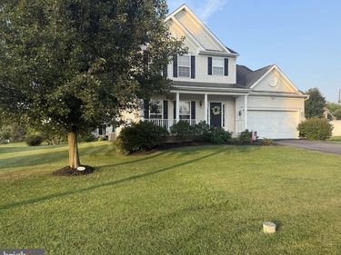 128 FARM HOUSE LANE, YORK, PA 17408