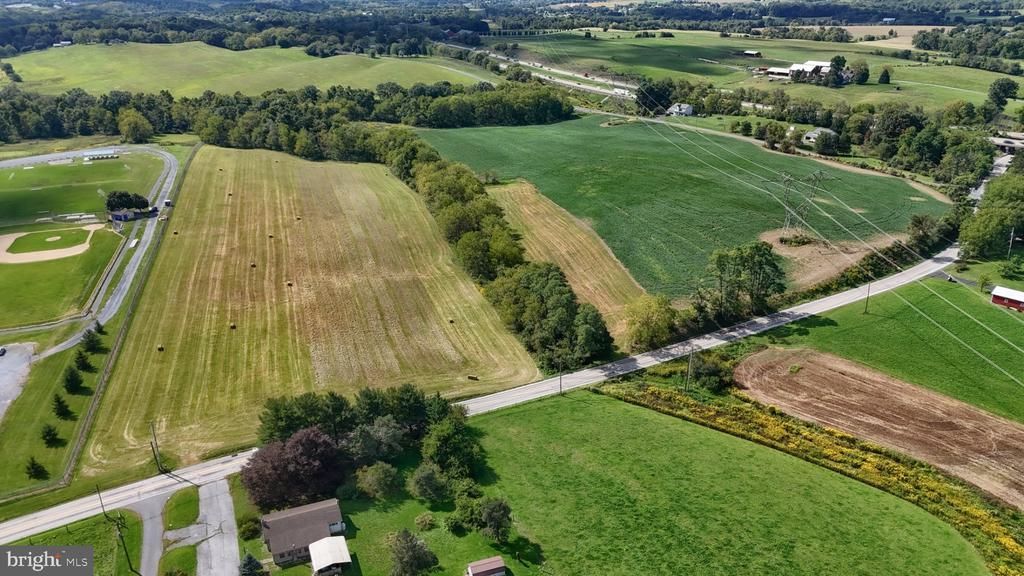 MANADA GAP ROAD , GRANTVILLE, PA 17028