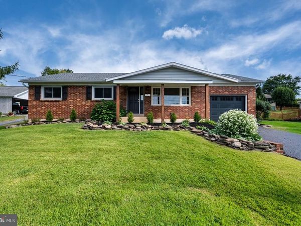 525 E MIFFLIN STREET, ORWIGSBURG, PA 17961