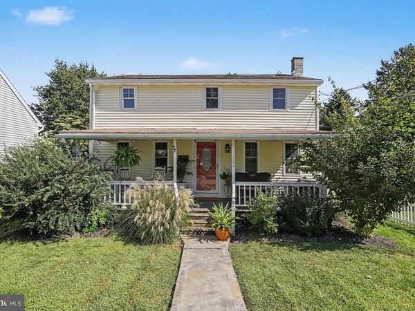 109 LEAMAN STREET, LITITZ, PA 17543