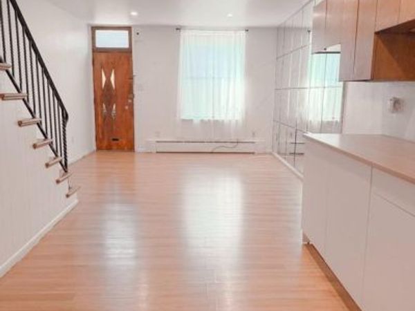 2033 S WATTS STREET , PHILADELPHIA, PA 19148