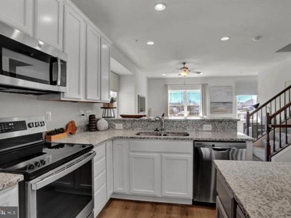 CHAMBERSBURG, PA 17201