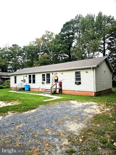10 W MAIN STREET , CRISFIELD, MD 21817