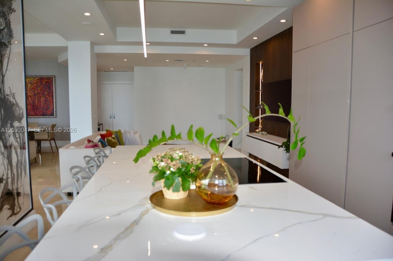 848 Brickell Key Dr , Unit 4505, Miami, FL 33131 Photo