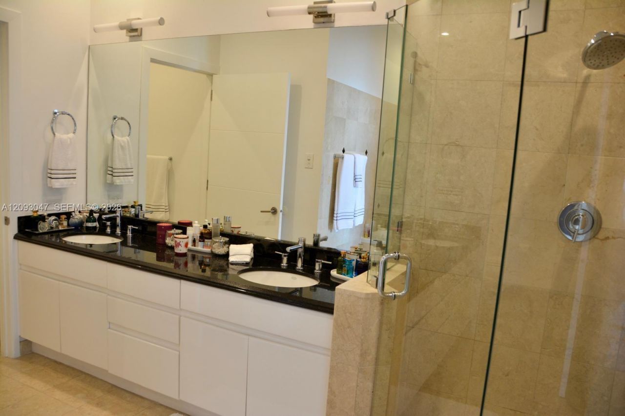 848 Brickell Key Dr , Unit 4505, Miami, FL 33131 Photo
