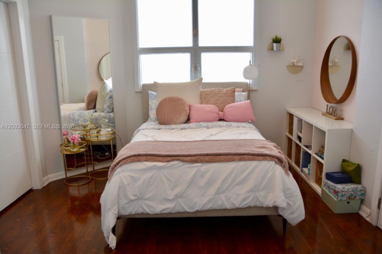 848 Brickell Key Dr , Unit 4505, Miami, FL 33131 Photo