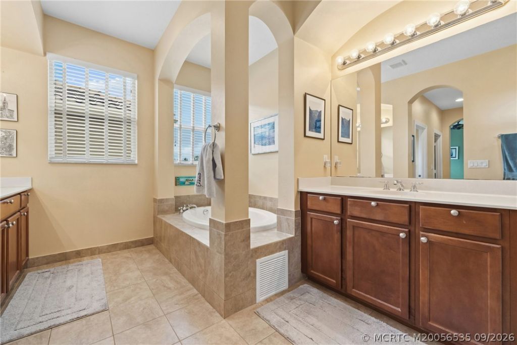 5541 SW Bellflower Court, Palm City, FL 34990 Photo