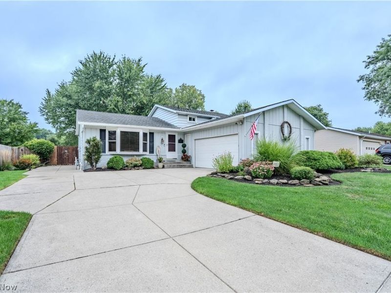20566 Village Green Drive, Strongsville, OH 44149 Photo 1