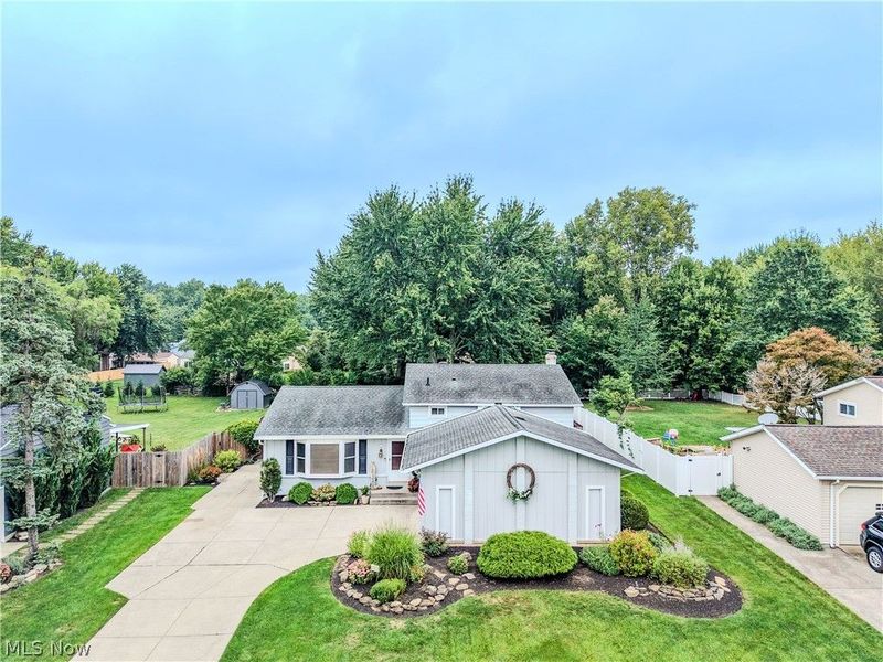 20566 Village Green Drive, Strongsville, OH 44149 Photo 2