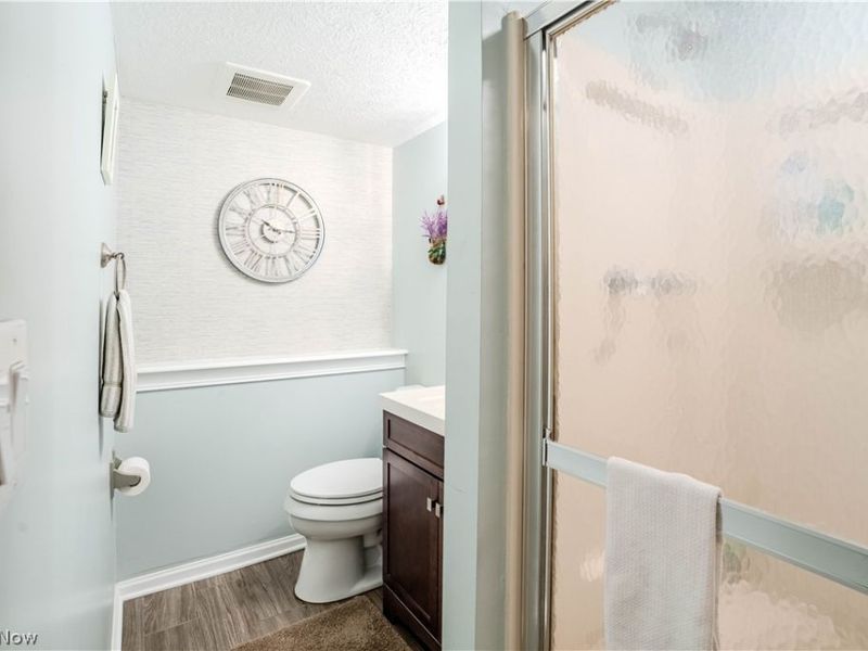 20566 Village Green Drive, Strongsville, OH 44149 Photo 35