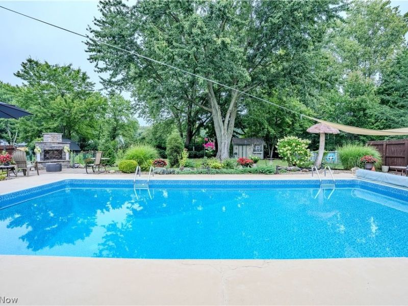 20566 Village Green Drive, Strongsville, OH 44149 Photo 46