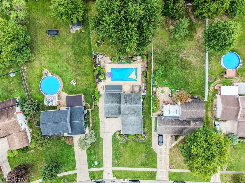 20566 Village Green Drive, Strongsville, OH 44149 Photo 5