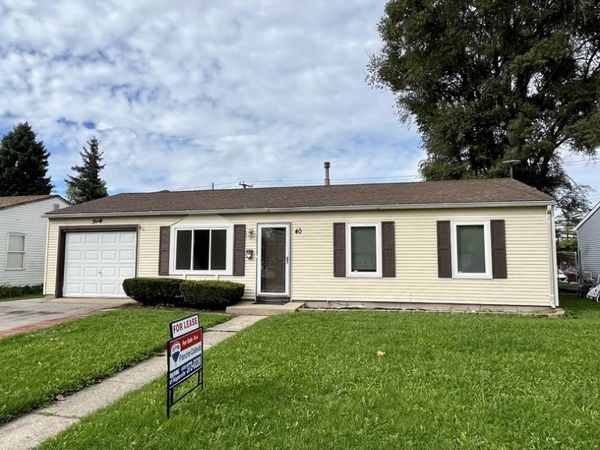 40 Arlington Drive , Romeoville, IL 60446