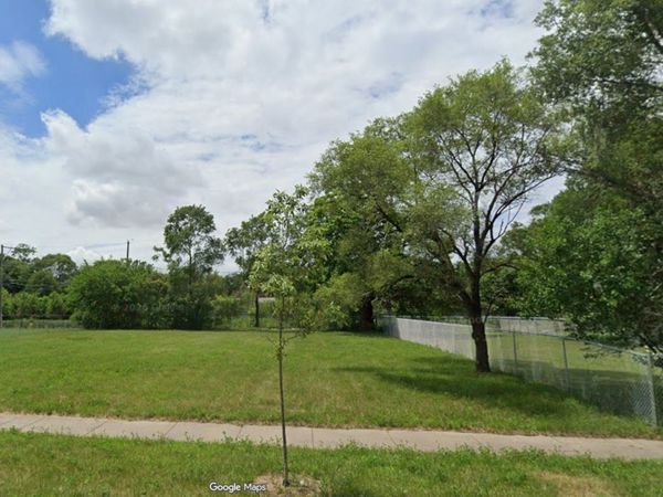 7142 S Harvard Avenue , Chicago, IL 60621