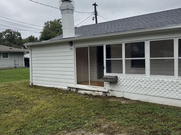 1306 E Green Street , Urbana, IL 61802